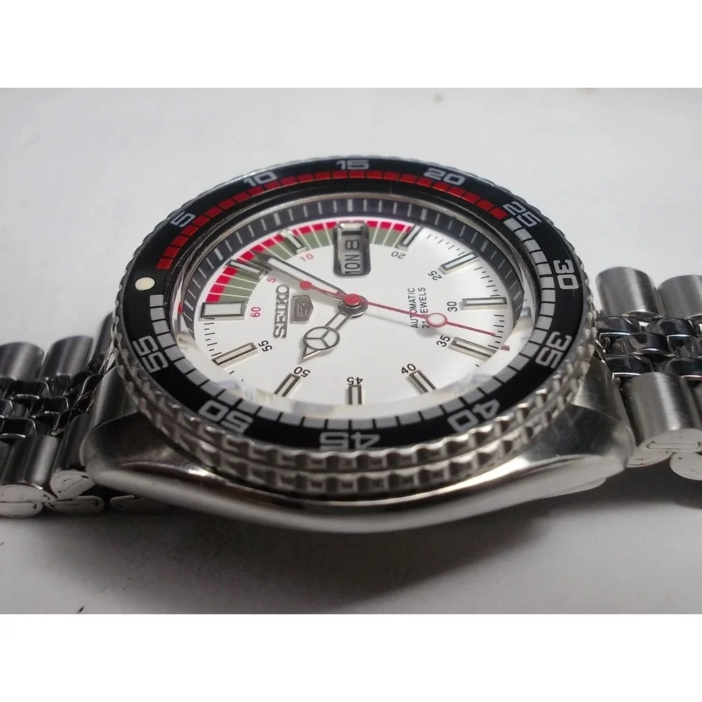 SEIKO 150M DAY/DATE DIVERS AUTO MENS WATCH 6309-729A 'WHITE SEIKO 5' (SN 742885)